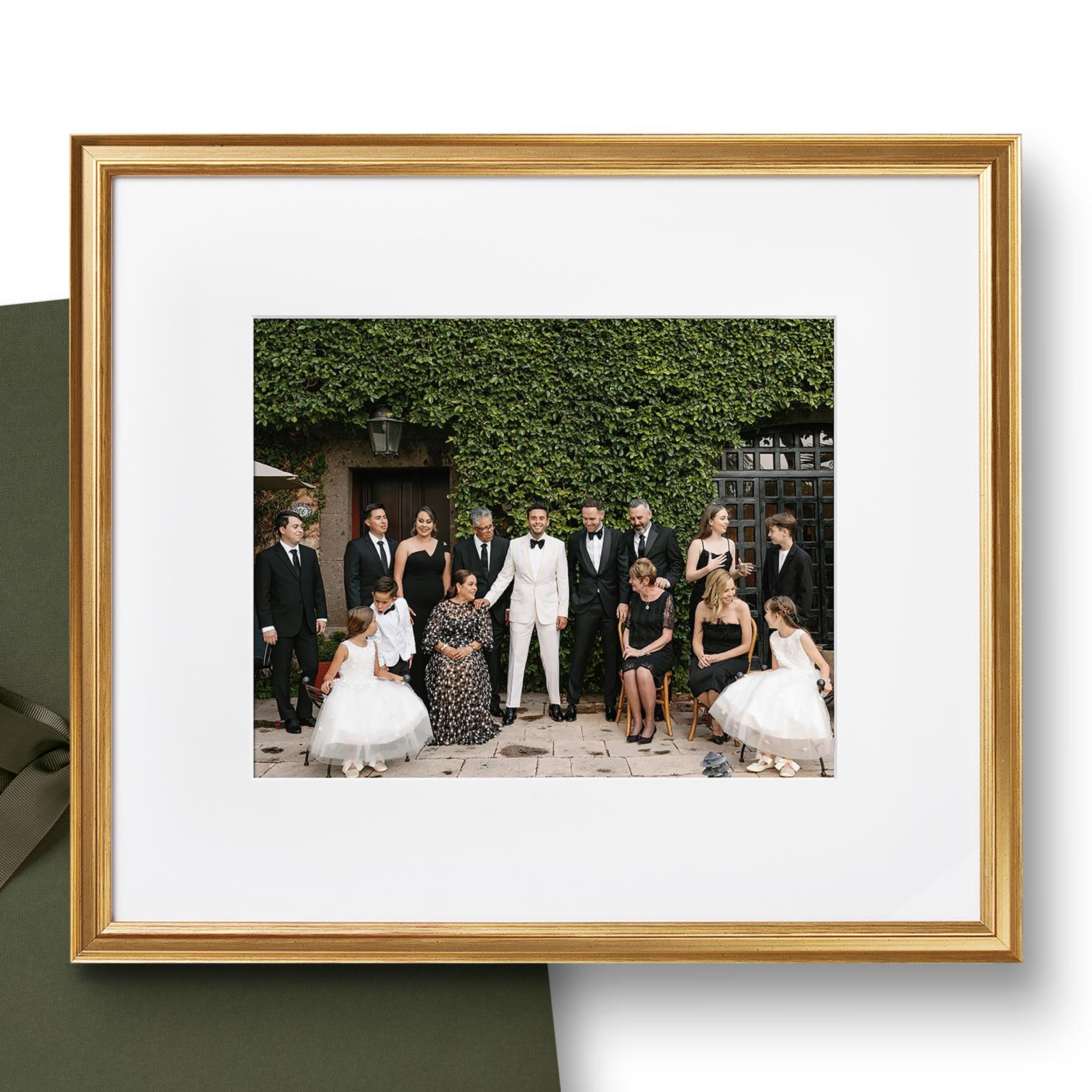The Perfect Gift: 14x16 - Image 16