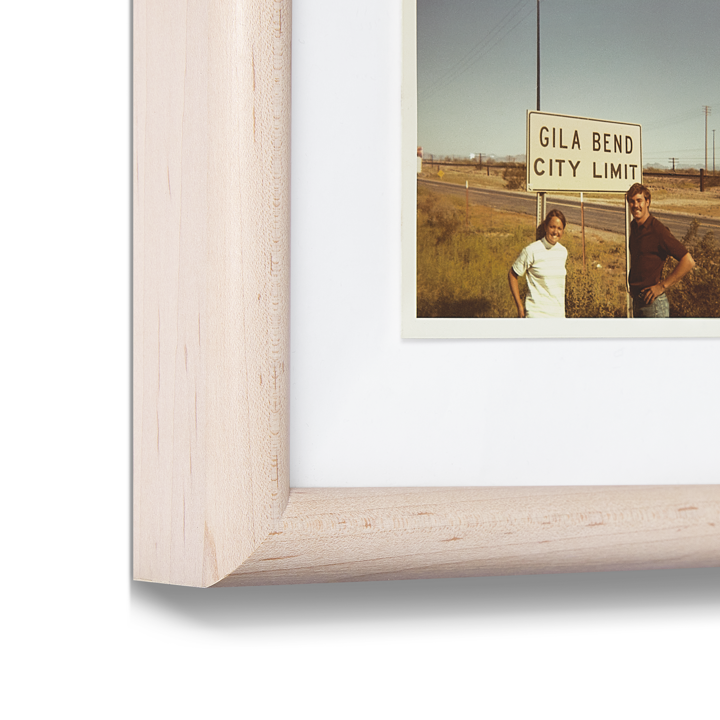 Bleached Maple Round - Image 6